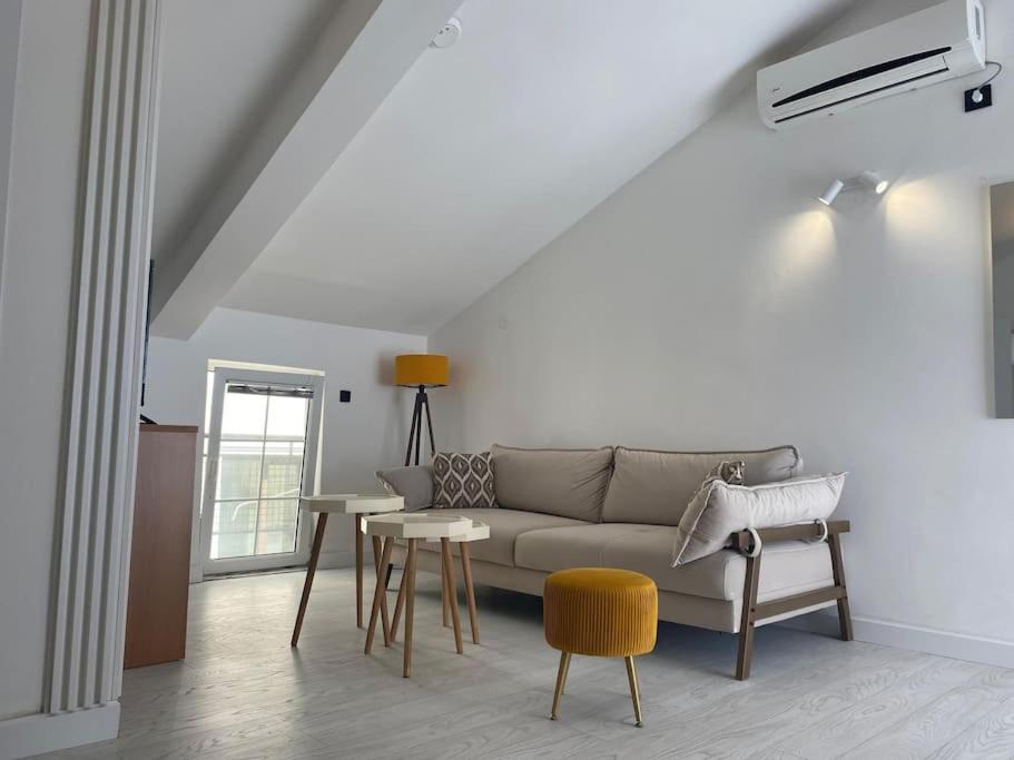Coastal Two Bedroom Comfort *