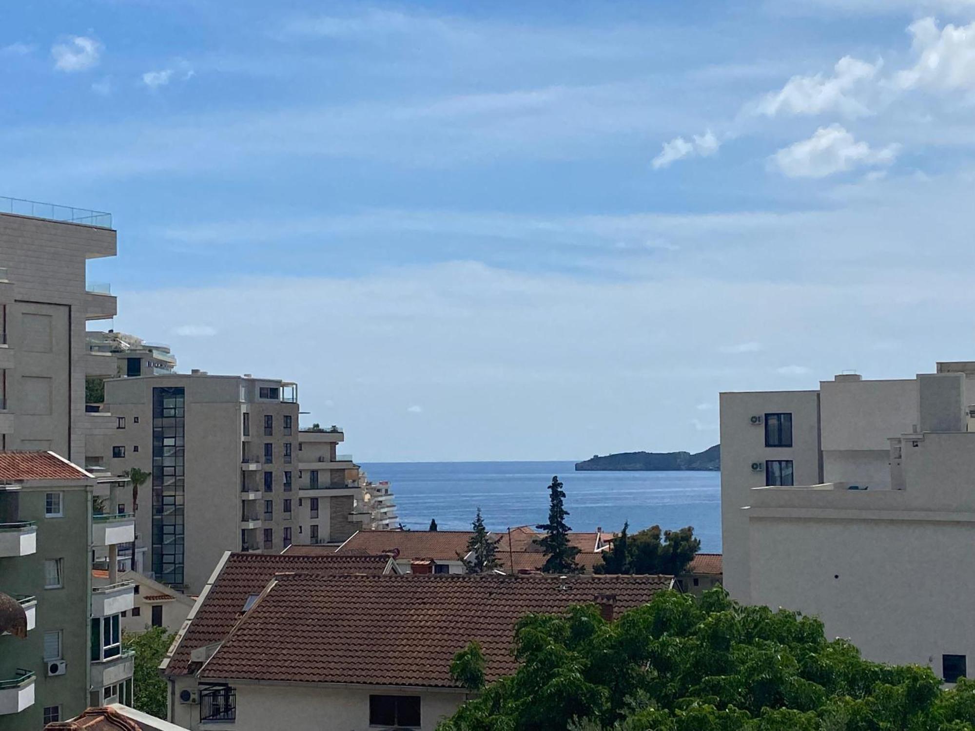 Coastal Two Bedroom Comfort Appartement Budva