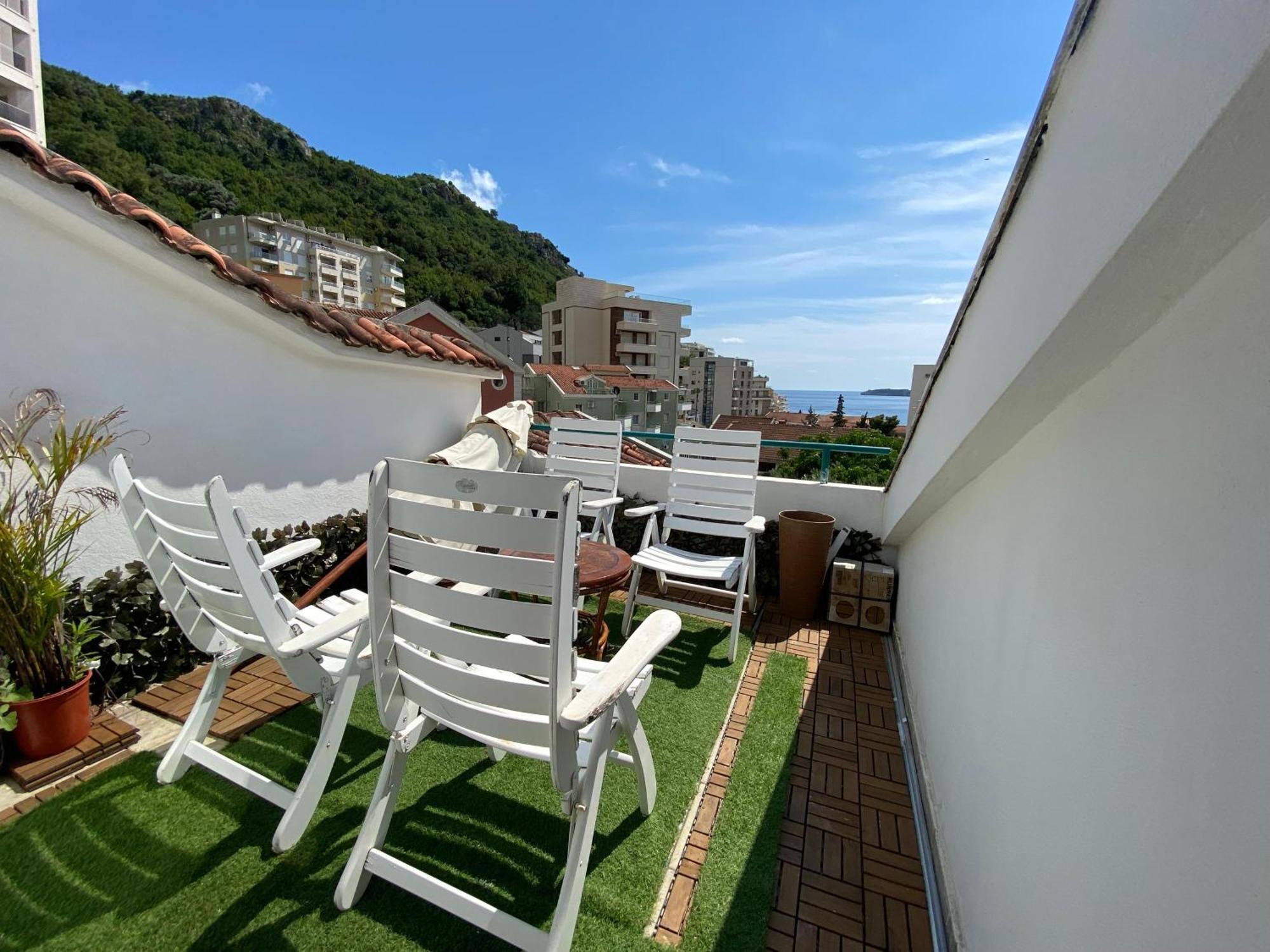 Coastal Two Bedroom Comfort Appartement Budva